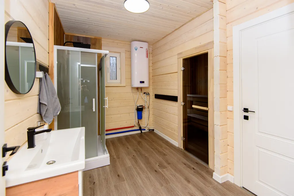 Уютный дом с сауной и чаном на берегу реки