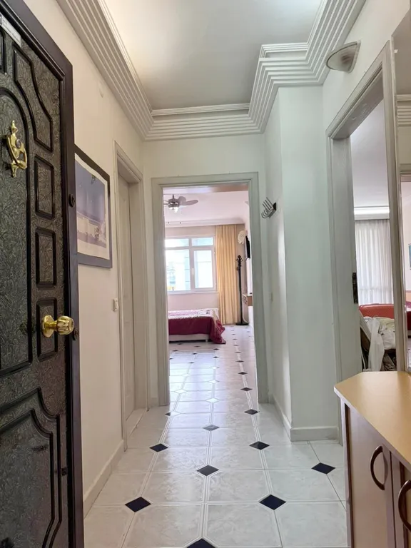 Большая квартира напротив пляжа Клеопатра