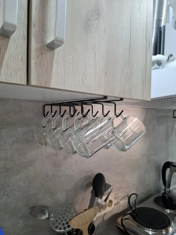 Уютный, комфортный для проживания на берегу озера, в зелени и тишине