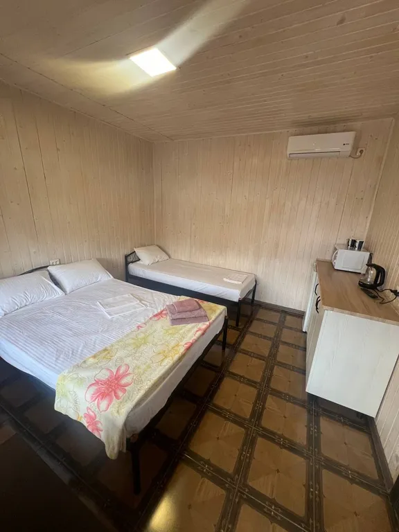 Квартира Трехместный номер стандарт — аренда посуточно в Бердянск