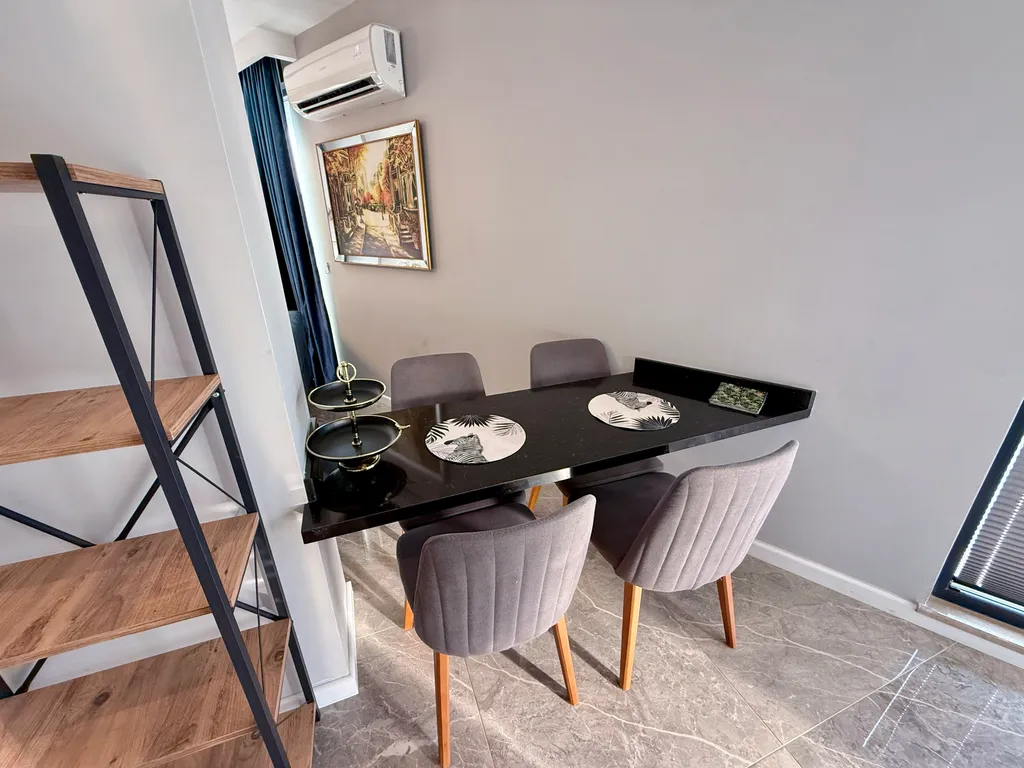 SA Apartments! Luxury 2bd Flat 150m to the Beach