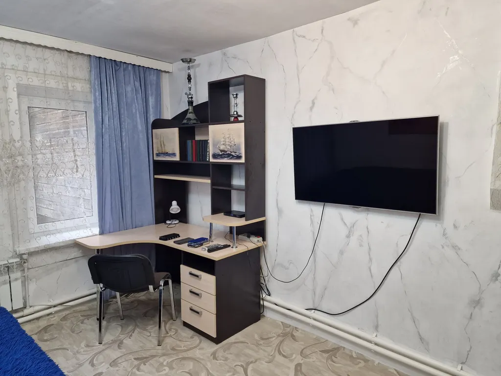 2-комнатная квартира в центре в частном благоустроенном доме