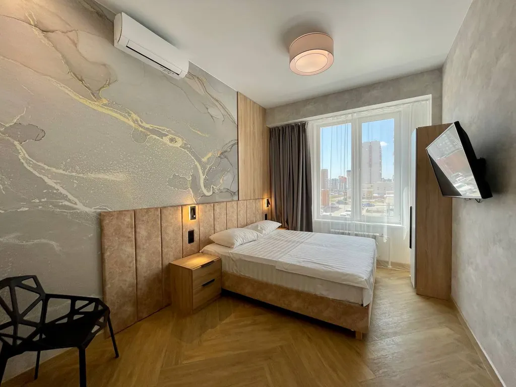 "В Гости!" на Запорожской 69  (1к студия с Джакузи)