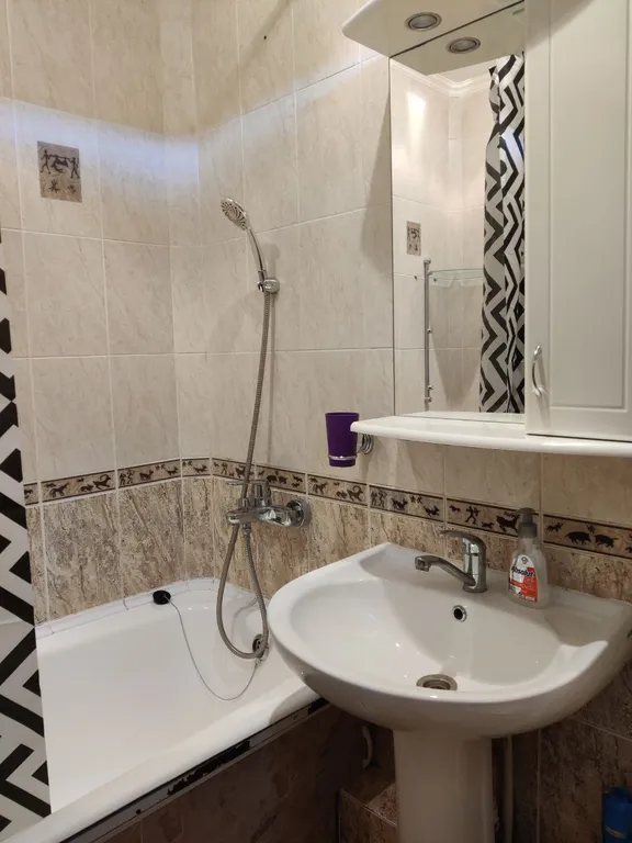 Квартира Уютная квартира рядом с центральной магистралью — Омск