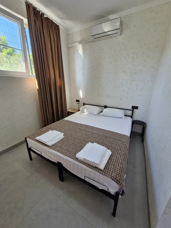 Коттедж Коттедж Апартаменты двухкомнатные для 4 человек с допместом — Сочи