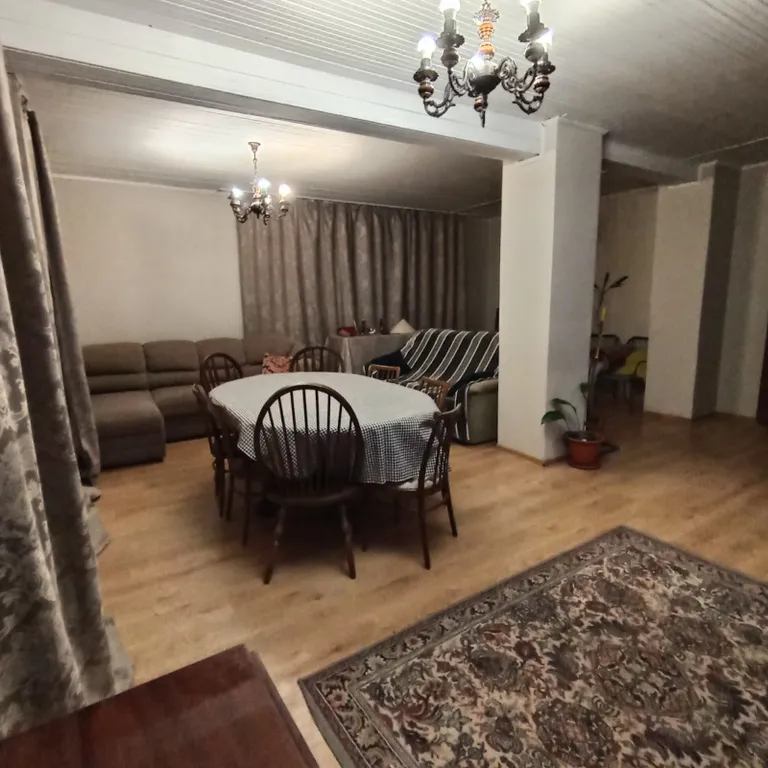 Большой уютный дом