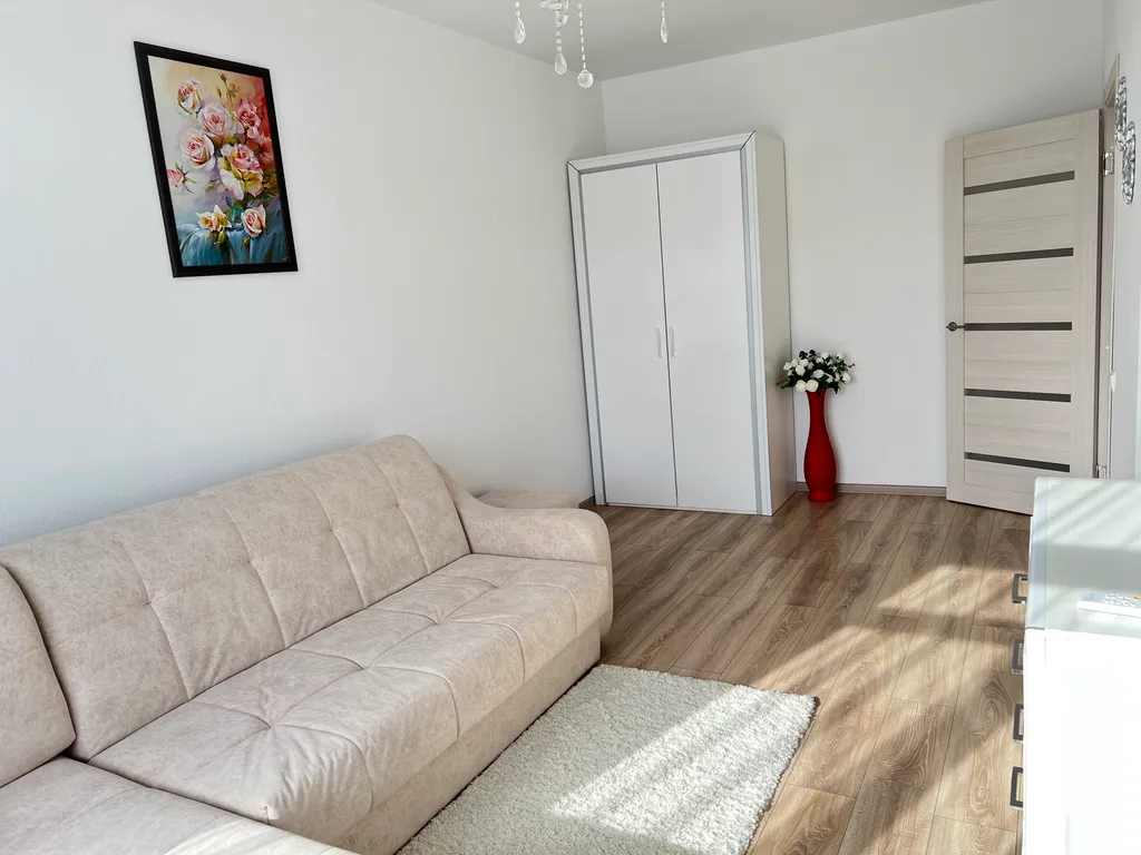 2к квартира с видом на бассейн ЖК «Кипарис»