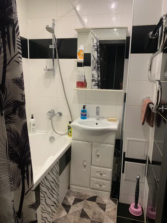 Уютная двухкомнатная квартира в хорошем районе