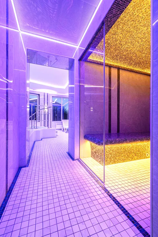 Частный дом с Бассейном