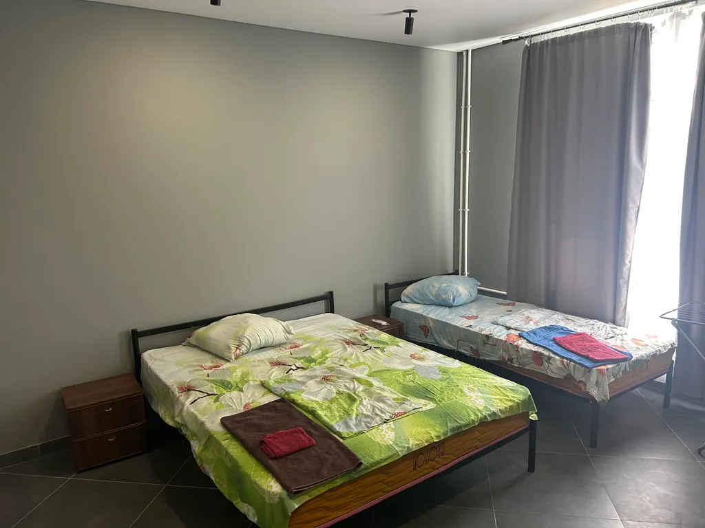 Уютная студия в тихом районе свежий ремонт