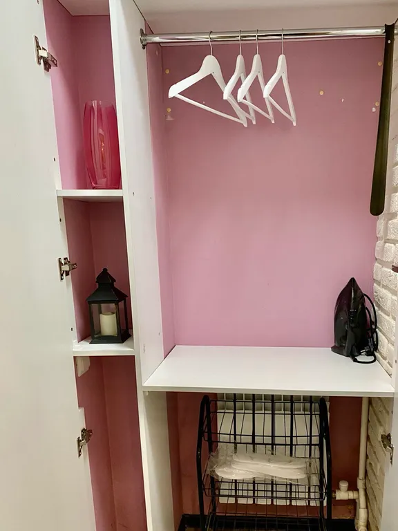 Дизайнерская студия ReDro, с большим ТВ, собственное крыльцо