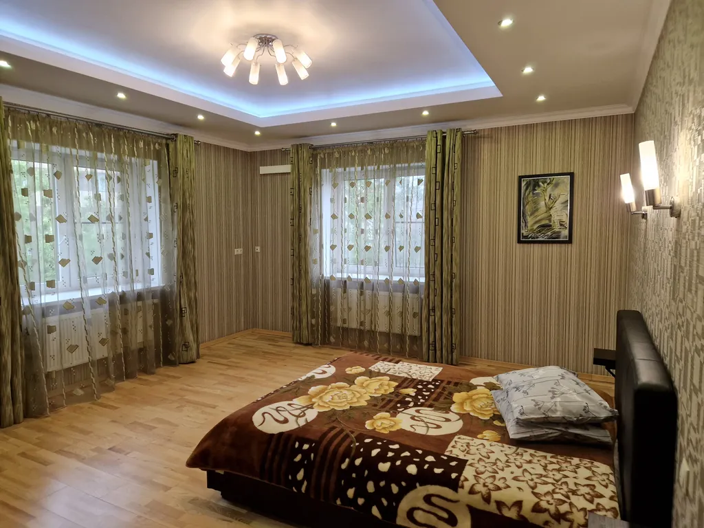 Уютный дом в 1 км от Москвы