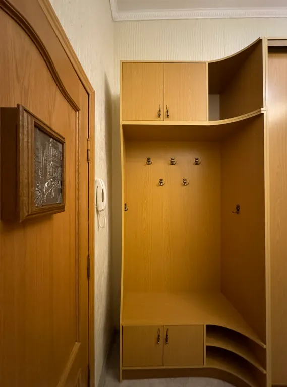 Уютная двухкомнатная арт-квартира в финском доме в центре Выборга