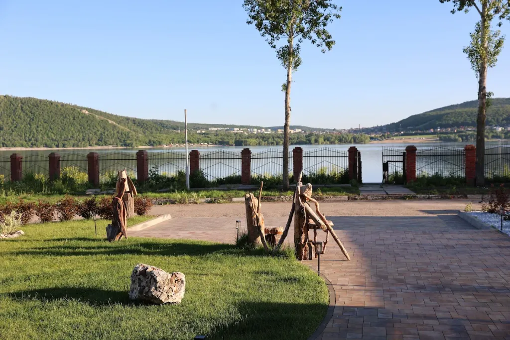 Дом с видом на Волгу