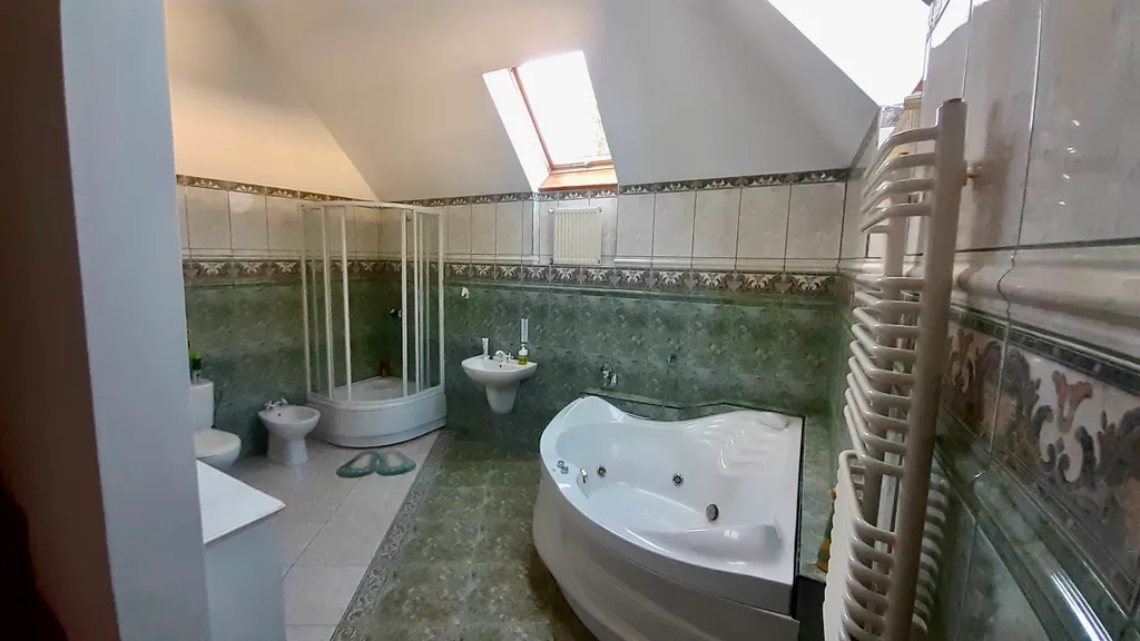 Прибрежный уголок для отдыха на природе