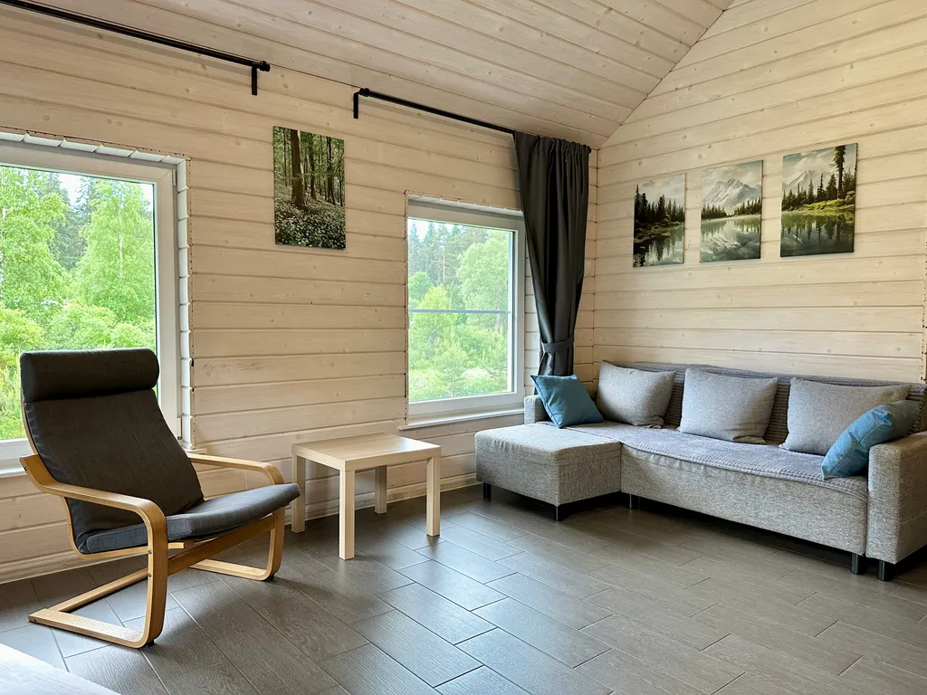 Коттедж с 3 спальнями, сауной, с видом на лес