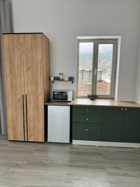 Комната с видом на горы