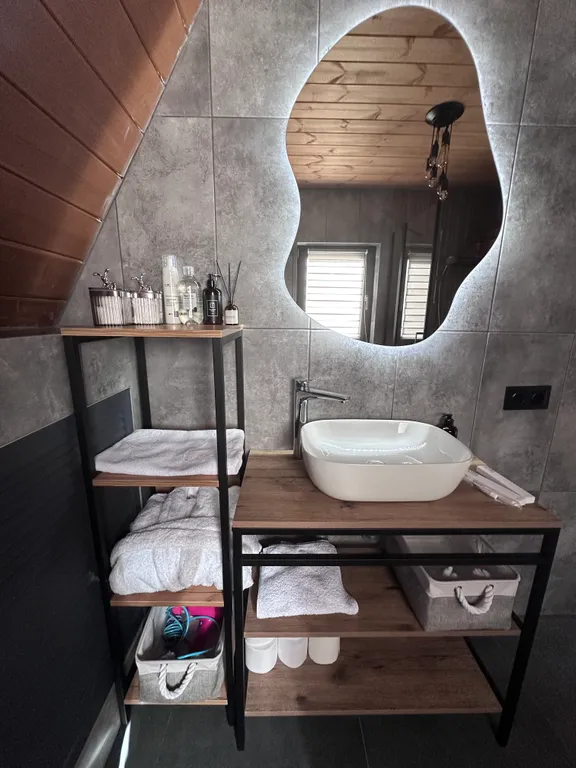 Уютный дом Афрейм с террасой и купелью