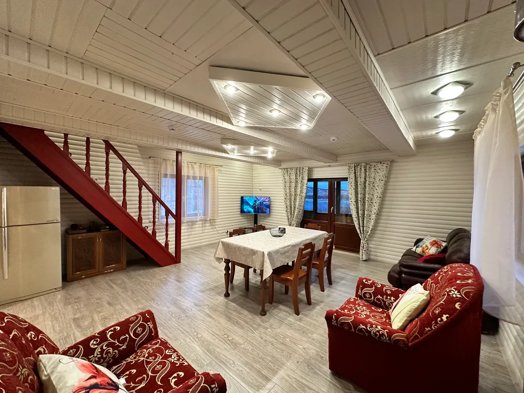 Коттедж с видом на Кольский залив