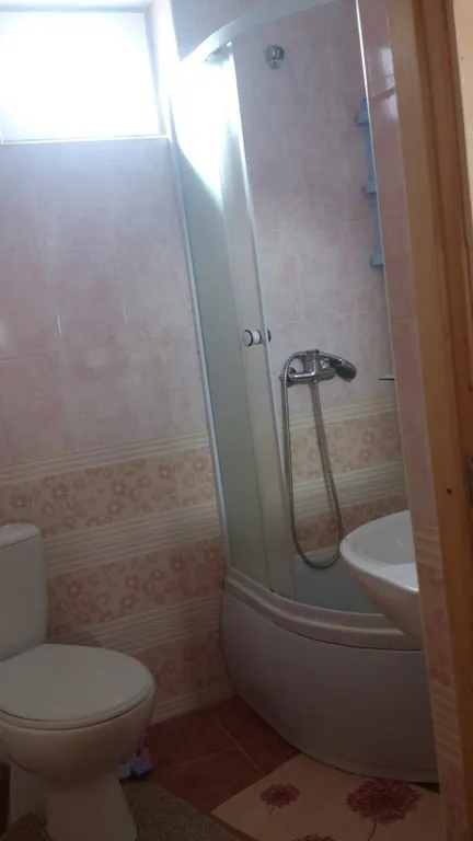 Квартира Квартира Двухкомнатный пятиместный номер на втором  этаже — Витино