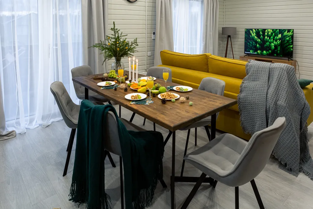 Изумрудный - дом с игровой зоной и костровой чашей