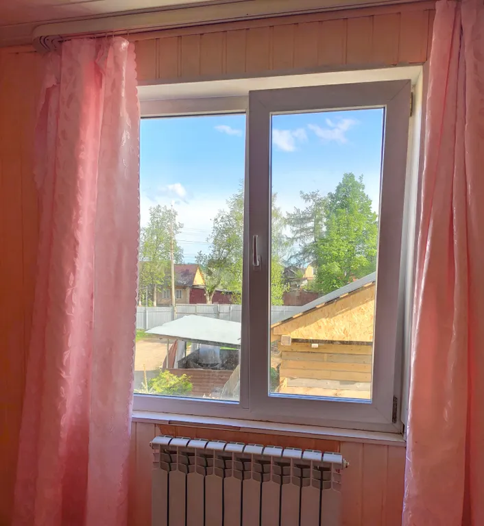 Вместительный этаж на 9 гостей + качели и беседка