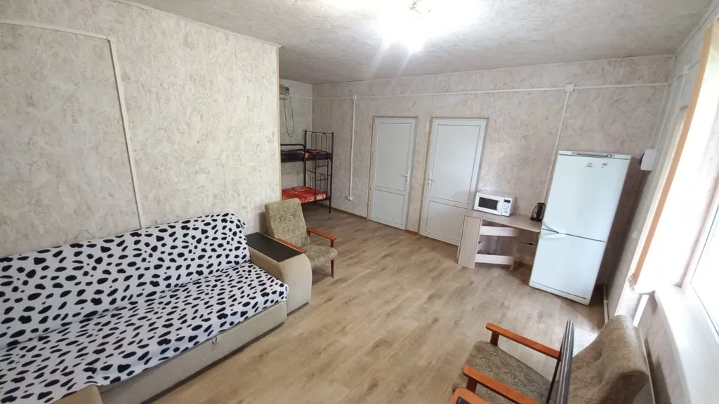 Коттедж 4-комнатный Дом — аренда посуточно в Ейск