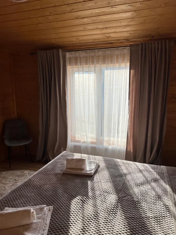 Квартира Большой шестиместный домик с двумя спальнями и гостинной кухней — аренда посуточно в Архыз