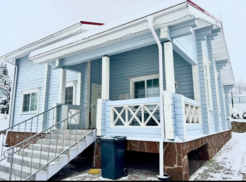 Большой дом N2 с сауной и камином на озере Лунном