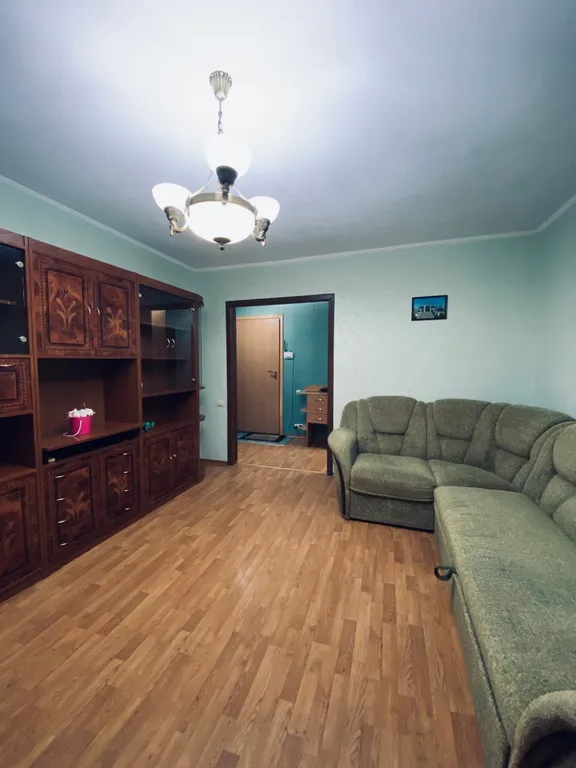 2-кв пр. Маяковского 22 (центр, набережная)