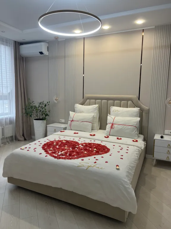 Дизайнерская квартира на набережной