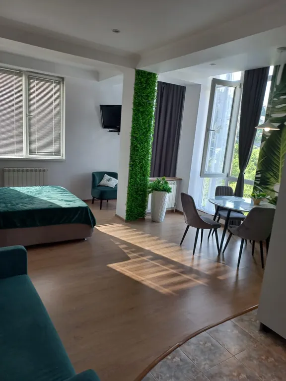 Квартира Квартира Стильная студия с панорамными окнами в пол у моря на Светлане — Сочи