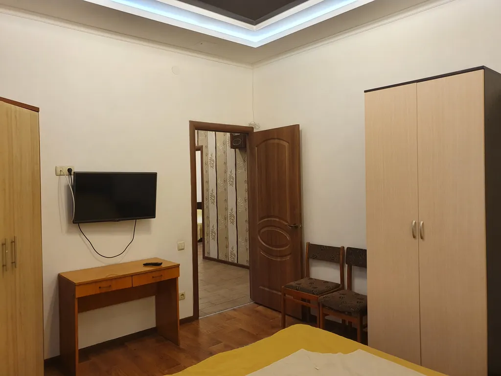 Коттедж Дом с отдельным двором в центре рядом с Центральным рынком — Евпатория