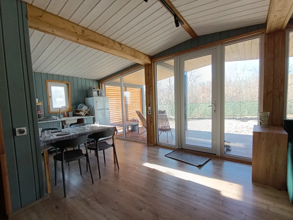 Коттедж НОРДЛИ+БРИМЭНС. Пространство для компании: два дома в лесу у реки — Горячий Ключ