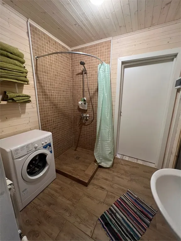 4-комнатный Дом