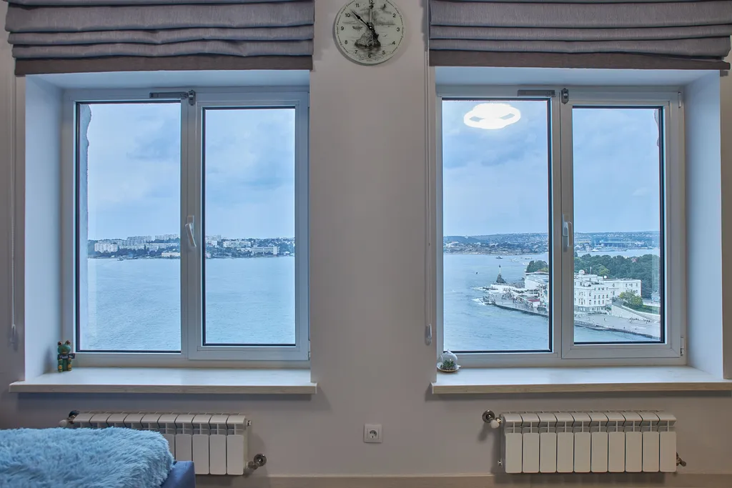 Квартира Студия на Хрустальном с видом на бухту Севастополя — аренда посуточно в Севастополь