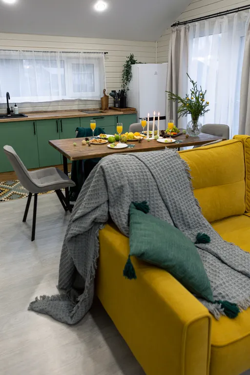 Изумрудный - дом с игровой зоной и костровой чашей