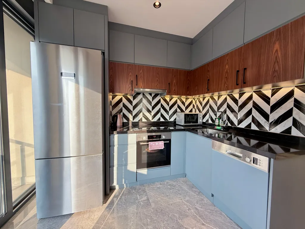 SA Apartments! Luxury 2bd Flat 150m to the Beach