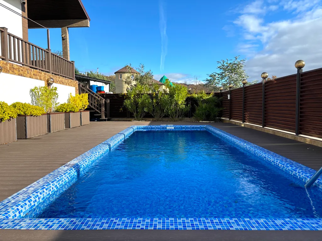 Шале Tech с подогреваемым бассейном и 4 спальнями