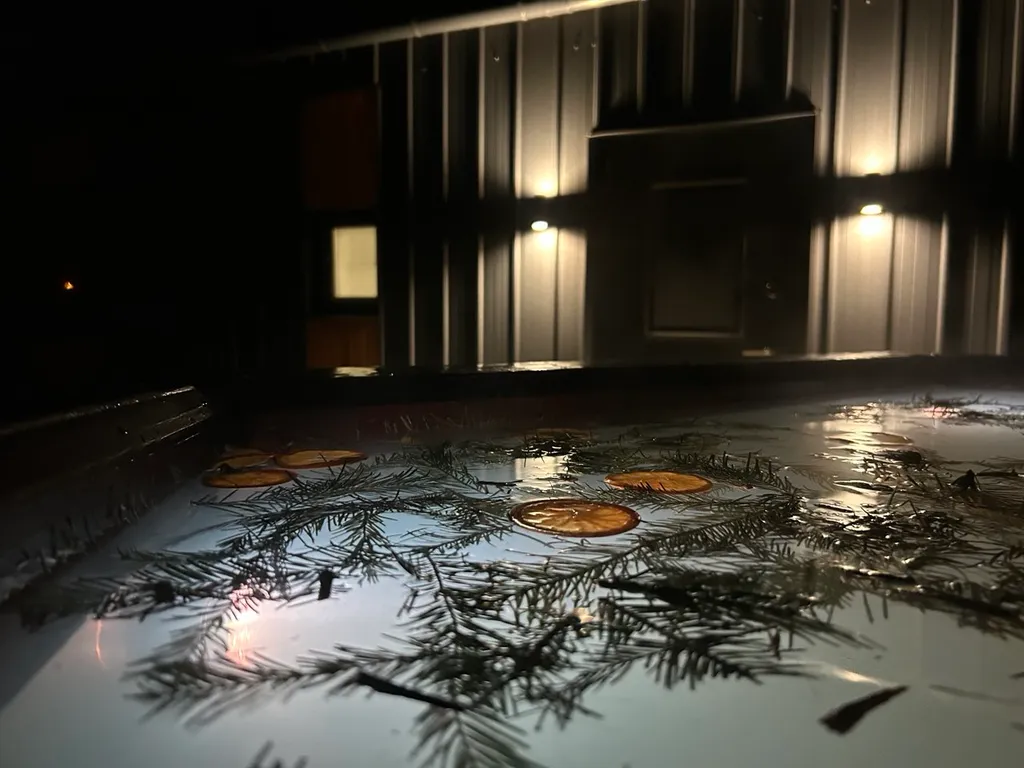 Эко-дом у озера с чаном, сауной и бильярдом