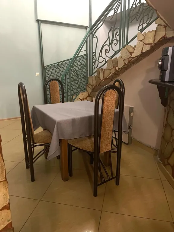 Двухуровневая квартира в центре города