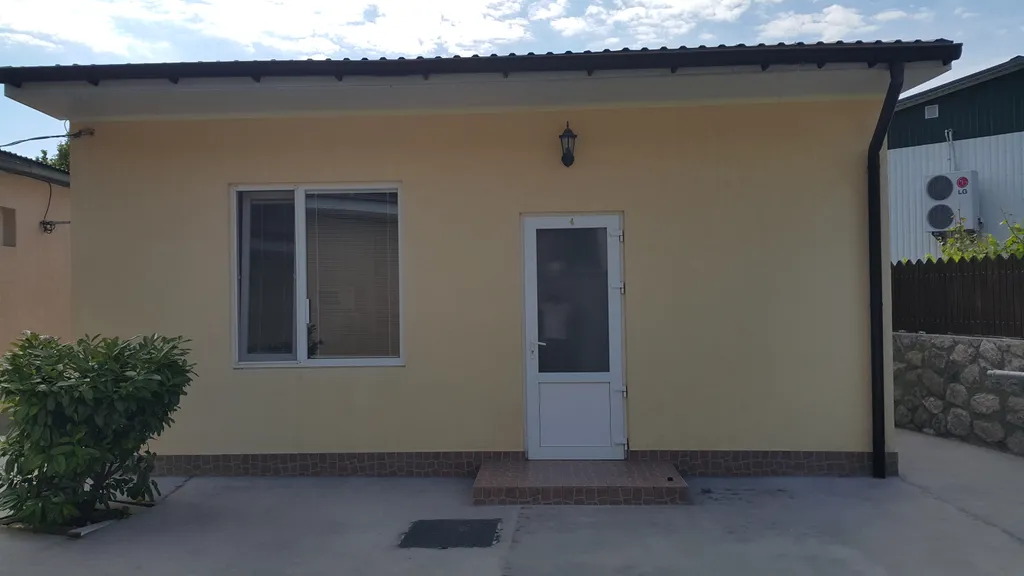 Дом под ключ с автостоянкой, без животных