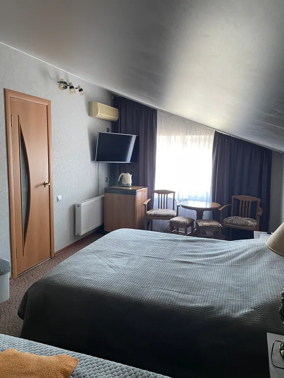 Квартира Апартаменты №7 с видом на море и внутренний дворик с бассейном — Ейск