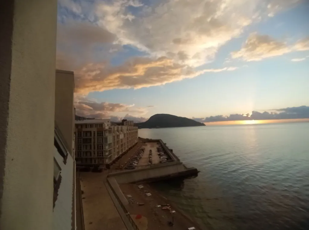 Арт апартаменты с видом на море