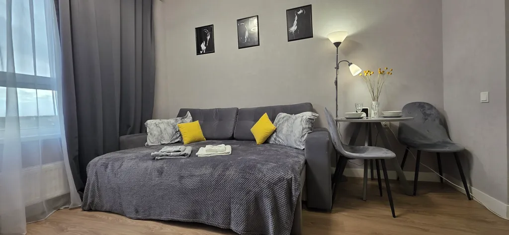 Квартира Светлая и уютная студия у Мещерского парка — аренда посуточно в Одинцово