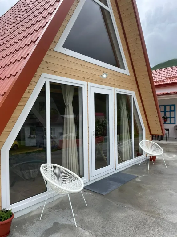 Коттедж Модерн рядом с рестораном "Долина Солнца"