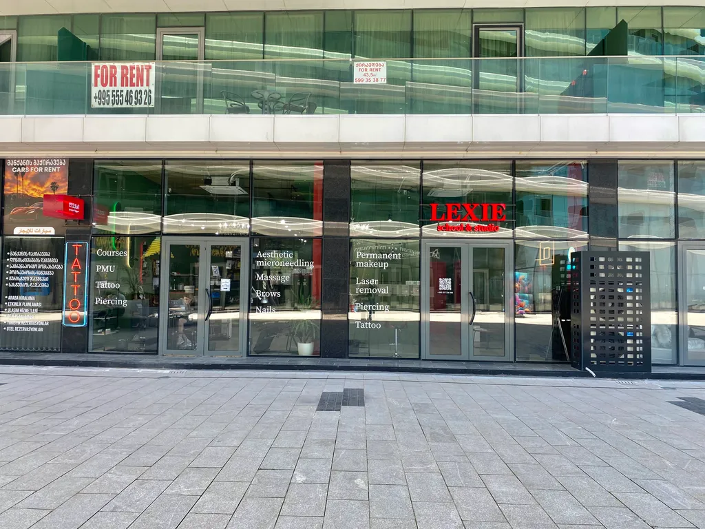 Улучшенные апартаменты на берегу моря, Batumi View