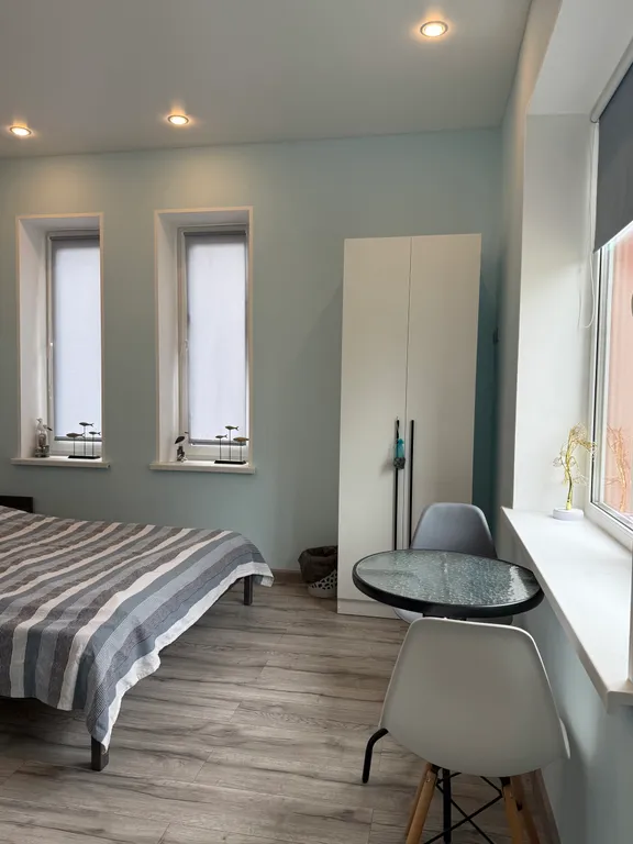 Уютная комната на первой береговой линии