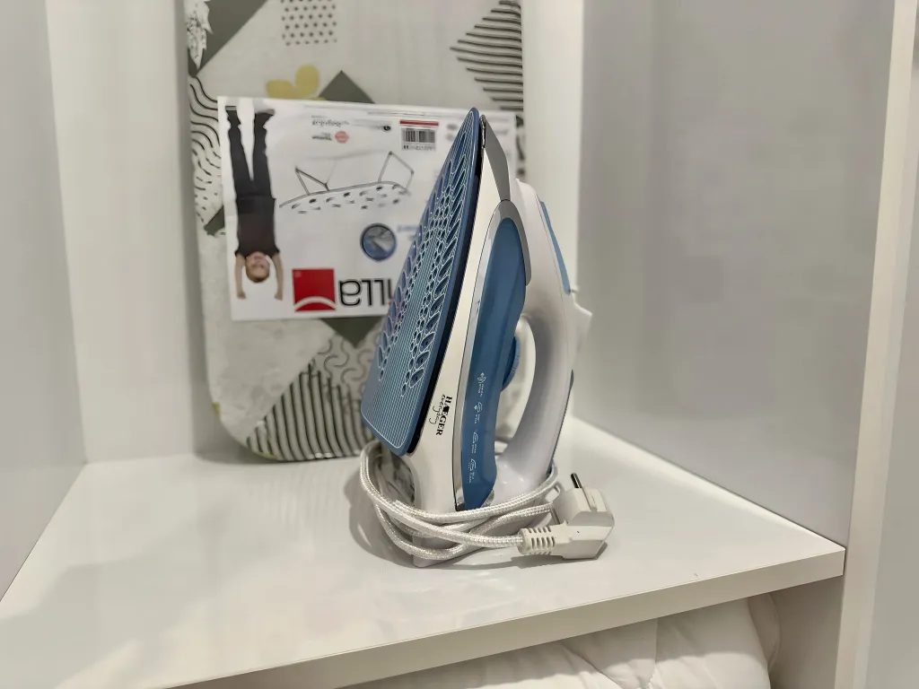 Романтичная и чистая студия с видом на море