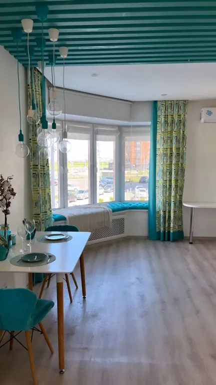 Шикарная квартира с современным ремонтом в цвете Тиффани — аренда посуточно в Чигири